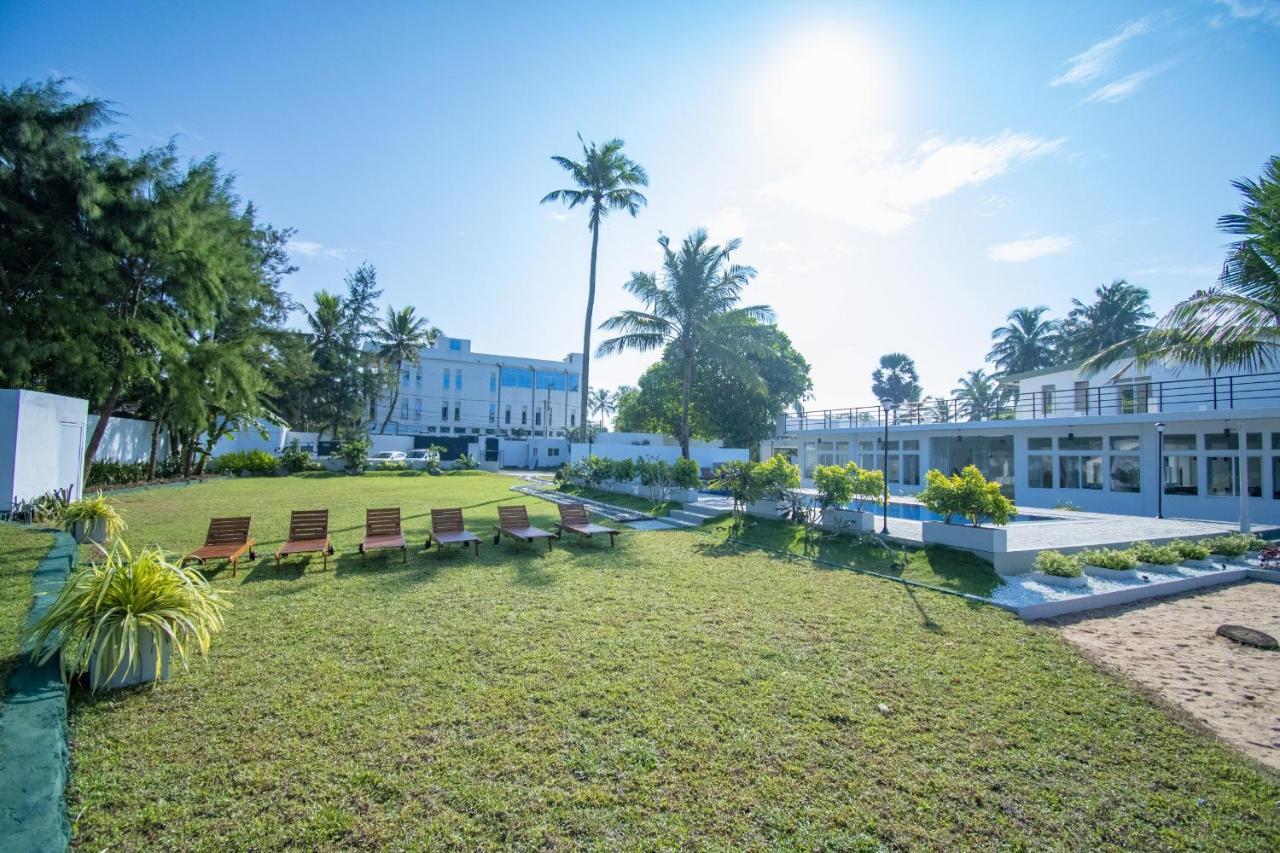 Manara Beach Resort Beruwala Exterior photo